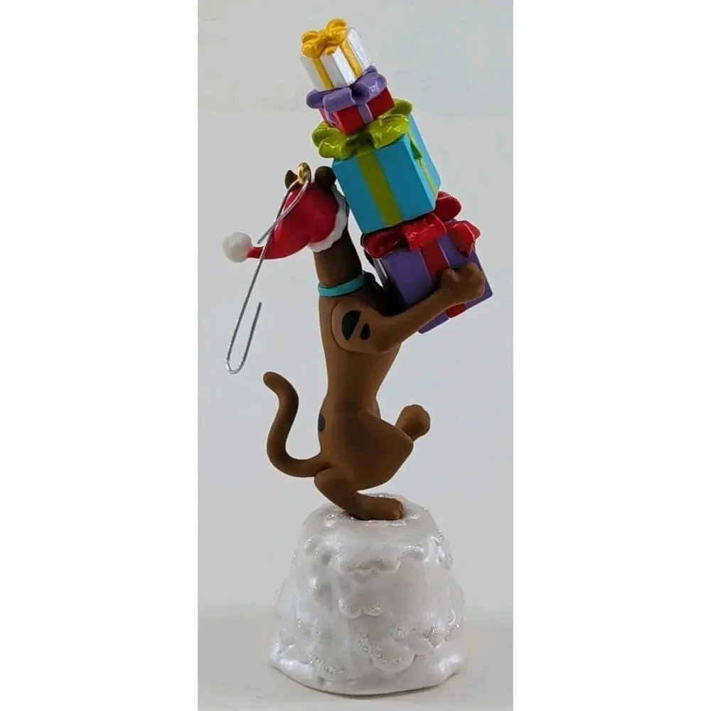2004 Hallmark Keepsake Scooby Doo Santa Paws Ornament
